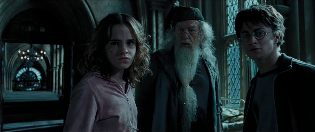 Harry Potter and the Prisoner of Azkaban (2004) BluRay Hindi + English 720p 10bit HEVC DDP 5.1 ESub.mkv.0005